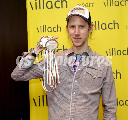 Schi Nordisch. Schispringen. Ehrung von Martin Koch durch die Stadt Villach. Martin Koch. Villach, am 23.3.2012.
Foto: Kuess

---
pressefotos, pressefotografie, kuess, qs, qspictures, sport, bild, bilder, bilddatenbank