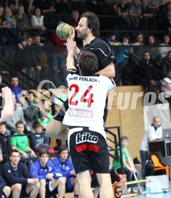 Handball Bundesliga. HC Kelag Kaernten gegen SC Ferlach. Branko Bedekovic (HCK), Daniel Plesej (SCF). Viktring, am 24.3.2012.
Foto: Kuess
---
pressefotos, pressefotografie, kuess, qs, qspictures, sport, bild, bilder, bilddatenbank