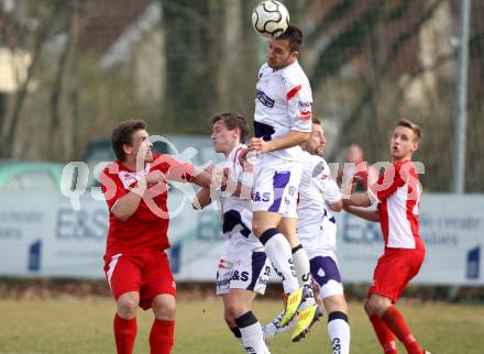 Fussball Regionalliga. SAK gegen Leoben. Murat Veliu,  (SAK),  Adam Fekete (Leoben). Klagenfurt, 24.3.2012.
Foto: Kuess
---
pressefotos, pressefotografie, kuess, qs, qspictures, sport, bild, bilder, bilddatenbank