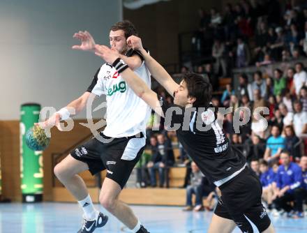 Handball Bundesliga. HC Kelag Kaernten gegen SC Ferlach. Markus Goeschl  (HCK), Dean Pomorisac (SCF). Viktring, am 24.3.2012.
Foto: Kuess
---
pressefotos, pressefotografie, kuess, qs, qspictures, sport, bild, bilder, bilddatenbank