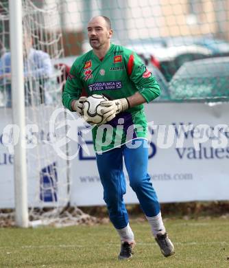 Fussball Regionalliga. SAK gegen Leoben.  Milan Oraze (SAK). Klagenfurt, 24.3.2012.
Foto: Kuess
---
pressefotos, pressefotografie, kuess, qs, qspictures, sport, bild, bilder, bilddatenbank