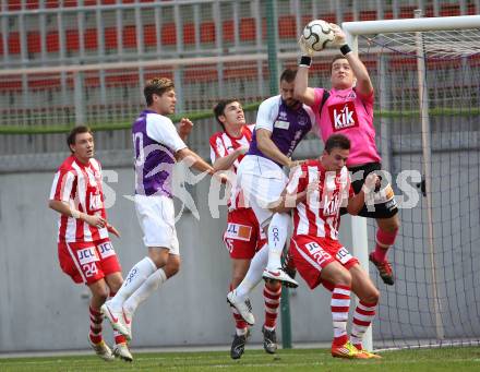 Fussball Regionalliga. SK Austria Klagenfurt gegen GAK. Boris Huettenbrenner, Oliver Pusztai,  (Austira Klagenfurt), Rene Poesendorfer, Alexander Fuchshofer (GAK). Klagenfurt, 25.3.2012
Foto: Kuess

---
pressefotos, pressefotografie, kuess, qs, qspictures, sport, bild, bilder, bilddatenbank