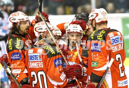 EBEL. Eishockey Bundesliga. KAC gegen EHC LIWEST Black Wings Linz. Torjubel KAC. Klagenfurt, am 25.3.2012.
Foto: Kuess

---
pressefotos, pressefotografie, kuess, qs, qspictures, sport, bild, bilder, bilddatenbank