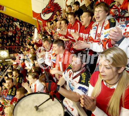 EBEL. Eishockey Bundesliga. KAC gegen EHC LIWEST Black Wings Linz. FANS. Klagenfurt, am 25.3.2012.
Foto: Kuess

---
pressefotos, pressefotografie, kuess, qs, qspictures, sport, bild, bilder, bilddatenbank