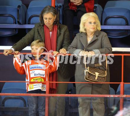 EBEL. Eishockey Bundesliga. KAC gegen EHC LIWEST Black Wings Linz. Heidi Horten. Klagenfurt, am 25.3.2012.
Foto: Kuess

---
pressefotos, pressefotografie, kuess, qs, qspictures, sport, bild, bilder, bilddatenbank