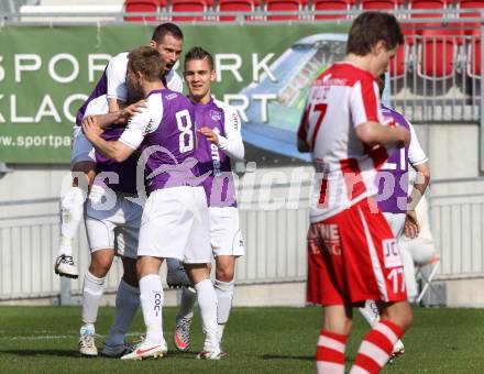 Fussball Regionalliga. SK Austria Klagenfurt gegen GAK. Torjubel (Austira Klagenfurt). Klagenfurt, 25.3.2012
Foto: Kuess

---
pressefotos, pressefotografie, kuess, qs, qspictures, sport, bild, bilder, bilddatenbank