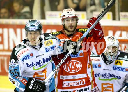 EBEL. Eishockey Bundesliga. KAC gegen EHC LIWEST Black Wings Linz. Tyler Spurgeon,  (KAC), Robert Lukas (Linz). Klagenfurt, am 25.3.2012.
Foto: Kuess

---
pressefotos, pressefotografie, kuess, qs, qspictures, sport, bild, bilder, bilddatenbank