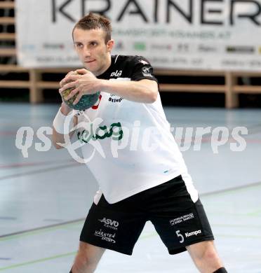 Handball Bundesliga. HC Kelag Kaernten gegen SC Ferlach. Izudin Mujanovic (SCF). Viktring, am 24.3.2012.
Foto: Kuess
---
pressefotos, pressefotografie, kuess, qs, qspictures, sport, bild, bilder, bilddatenbank