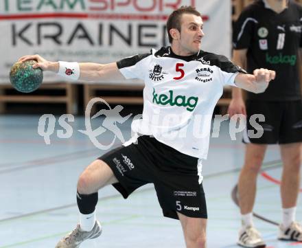 Handball Bundesliga. HC Kelag Kaernten gegen SC Ferlach. Izudin Mujanovic(SCF). Viktring, am 24.3.2012.
Foto: Kuess
---
pressefotos, pressefotografie, kuess, qs, qspictures, sport, bild, bilder, bilddatenbank