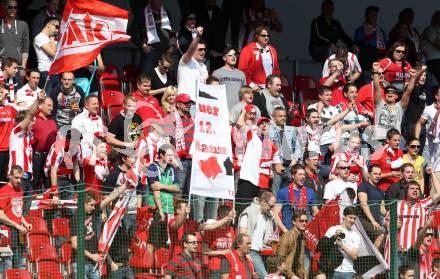 Fussball Regionalliga. SK Austria Klagenfurt gegen GAK. Fans (GAK). Klagenfurt, 25.3.2012
Foto: Kuess

---
pressefotos, pressefotografie, kuess, qs, qspictures, sport, bild, bilder, bilddatenbank