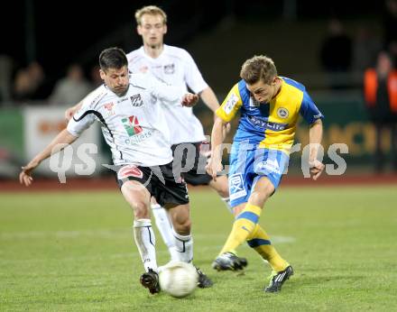 Fussball. Erste Liga.  WAC/St. Andrae gegen Vienna. Markus Kreuz,  (WAC), Konstantin Kerschbaumer (Vienna). Wolfsberg, 27.3.2012. 
Foto: Kuess

---
pressefotos, pressefotografie, kuess, qs, qspictures, sport, bild, bilder, bilddatenbank