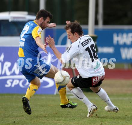 Fussball. Erste Liga.  WAC/St. Andrae gegen Vienna. Mario Kroepfl, (WAC), Florian Sturm  (Vienna). Wolfsberg, 27.3.2012. 
Foto: Kuess

---
pressefotos, pressefotografie, kuess, qs, qspictures, sport, bild, bilder, bilddatenbank