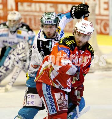 EBEL. Eishockey Bundesliga. KAC gegen EHC LIWEST Black Wings Linz. Joseph Joey Tenute,  (KAC), Mike Ouellette (Linz). Klagenfurt, am 29.3.2012.
Foto: Kuess

---
pressefotos, pressefotografie, kuess, qs, qspictures, sport, bild, bilder, bilddatenbank