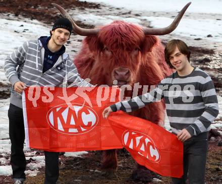 Eishockey. Bundesliga. Raphael Herburger, Thomas Hundertpfund. Klagenfurt, 29.2.2012.
Foto: Kuess
---
pressefotos, pressefotografie, kuess, qs, qspictures, sport, bild, bilder, bilddatenbank