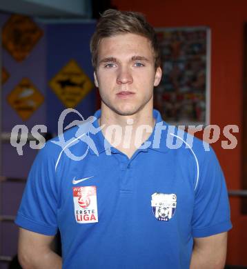 Fussball Erste Liga. REHA Training. Georg Blatnik (SV Groedig). Klagenfurt, am 11.3.2012.
Foto: Kuess
---
pressefotos, pressefotografie, kuess, qs, qspictures, sport, bild, bilder, bilddatenbank