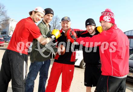 Eishockey. KAC. Herburger Raphael, Reichel Johannes, Joe Tiger Pachler, Scofield Tyler, Lammers John. Klagenfurt, 7.3.2012.
Foto: kuess
---
pressefotos, pressefotografie, kuess, qs, qspictures, sport, bild, bilder, bilddatenbank