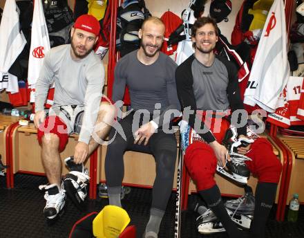 EBEL. Eishockey Bundesliga. Joseph Joey Tenute, Johannes Kirisits, Gregor Hager (KAC). Klagenfurt, am 24.3.2012.
Foto: Kuess
---
pressefotos, pressefotografie, kuess, qs, qspictures, sport, bild, bilder, bilddatenbank