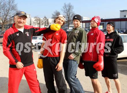 Eishockey. KAC. Herburger Raphael, Reichel Johannes, Joe Tiger Pachler, Scofield Tyler, Lammers John. Klagenfurt, 7.3.2012.
Foto: kuess
---
pressefotos, pressefotografie, kuess, qs, qspictures, sport, bild, bilder, bilddatenbank