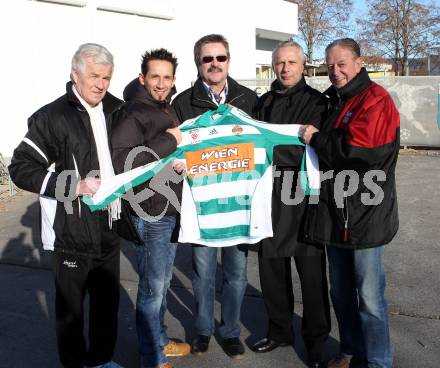 Fussball. Kaerntner  Ex-Fussballer bei Rapid Wien. Alois Jagodic, Matthias Dollinger, Kurt Widmann, Peter Hrstic,  Walter Ludescher, . Klagenfurt, am 16.1.2012.
Foto: Kuess
---
pressefotos, pressefotografie, kuess, qs, qspictures, sport, bild, bilder, bilddatenbank