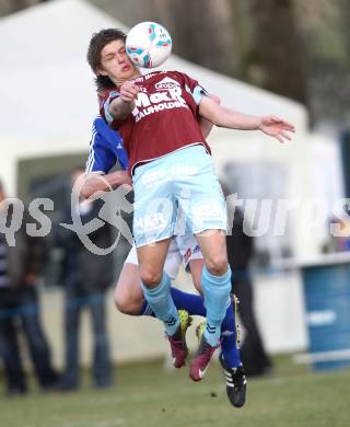Fussball. Regionalliga. Treibach gegen Feldkirchen SV. Marco Pegrin (Treibach), Martin Hinteregger (Feldkirchen). Treibach, 30.3.2012.
Foto: Kuess
---
pressefotos, pressefotografie, kuess, qs, qspictures, sport, bild, bilder, bilddatenbank