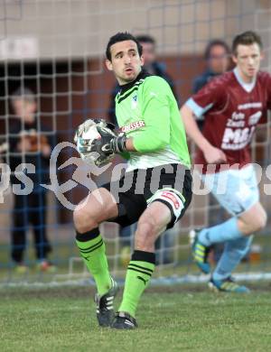 Fussball. Regionalliga. Treibach gegen Feldkirchen SV. Zunder Michael (Treibach). Treibach, 30.3.2012.
Foto: Kuess
---
pressefotos, pressefotografie, kuess, qs, qspictures, sport, bild, bilder, bilddatenbank
