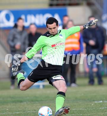 Fussball. Regionalliga. Treibach gegen Feldkirchen SV. Zunder Michael (Treibach). Treibach, 30.3.2012.
Foto: Kuess
---
pressefotos, pressefotografie, kuess, qs, qspictures, sport, bild, bilder, bilddatenbank