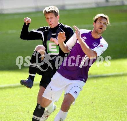 Fussball Regionalliga. SK Austria Klagenfurt gegen Sturm Graz Amateure. 
Boris Huettenbrenner, (Klagenfurt), Dean Maric (Graz). Klagenfurt, 1.4.2012.
Foto: Kuess
---
pressefotos, pressefotografie, kuess, qs, qspictures, sport, bild, bilder, bilddatenbank