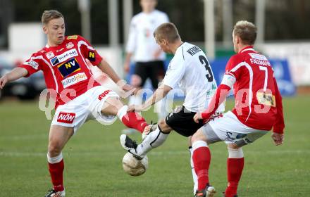 Fussball. Erste Liga.  WAC/St. Andrae gegen SKN St. Poelten. Manuel Kerhe,  (WAC), Dominik Hofbauer (St. Poelten). Wolfsberg, 2.4.2012. 
Foto: Kuess

---
pressefotos, pressefotografie, kuess, qs, qspictures, sport, bild, bilder, bilddatenbank