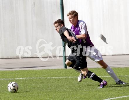 Fussball Regionalliga. SK Austria Klagenfurt gegen Sturm Graz Amateure. 
Bernd Schierhuber,  (Klagenfurt), David Schloffer (Graz). Klagenfurt, 1.4.2012.
Foto: Kuess
---
pressefotos, pressefotografie, kuess, qs, qspictures, sport, bild, bilder, bilddatenbank