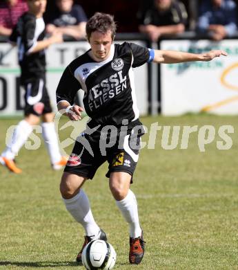 Fussball Kaerntner Liga. Bleiburg gegen Spittal/Drau. Pichorner Juergen Gerhard (Spittal). Bleiburg, am 31.3.2012.
Foto: Kuess
---
pressefotos, pressefotografie, kuess, qs, qspictures, sport, bild, bilder, bilddatenbank