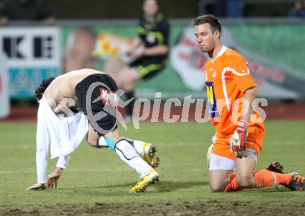 Fussball. Erste Liga.  WAC/St. Andrae gegen SKN St. Poelten. Torjubel Jacobo (WAC), Riegler Christoph (St. Poelten). Wolfsberg, 2.4.2012. 
Foto: Kuess

---
pressefotos, pressefotografie, kuess, qs, qspictures, sport, bild, bilder, bilddatenbank