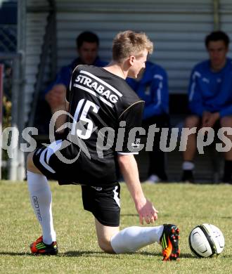 Fussball Kaerntner Liga. Bleiburg gegen Spittal/Drau. Rainer Peter (Spittal). Bleiburg, am 31.3.2012.
Foto: Kuess
---
pressefotos, pressefotografie, kuess, qs, qspictures, sport, bild, bilder, bilddatenbank