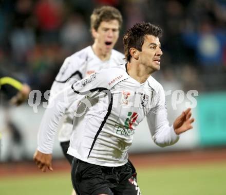 Fussball. Erste Liga.  WAC/St. Andrae gegen SKN St. Poelten. Torjubel Mihret Topcagic (WAC). Wolfsberg, 2.4.2012. 
Foto: Kuess

---
pressefotos, pressefotografie, kuess, qs, qspictures, sport, bild, bilder, bilddatenbank