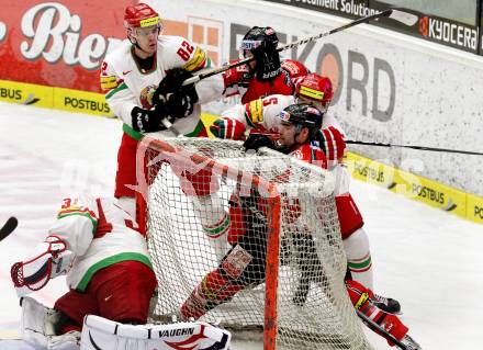 Eishockey Laenderspiel. Oesterreich gegen Weissrussland. Michael Schiechl, Manuel Ganahl,  (Oesterreich), Andrei Mezin, Pavel Chernok, Nikolai Stasenko (Weissrussland). Klagenfurt, am 6.4.2012.
Foto: Kuess

---
pressefotos, pressefotografie, kuess, qs, qspictures, sport, bild, bilder, bilddatenbank
