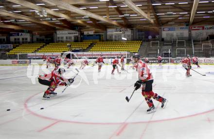 Eishockey Laenderspiel. Oesterreich gege Weissrussland. Leere Eishalle. Villach, 6.4.2012.
Foto: kuess
---
pressefotos, pressefotografie, kuess, qs, qspictures, sport, bild, bilder, bilddatenbank
