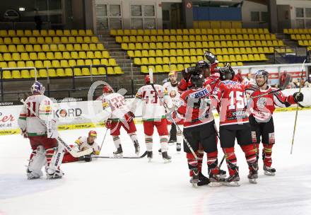 Eishockey Laenderspiel. Oesterreich gegen Weissrussland. Torjubel Oesterreich. Klagenfurt, am 6.4.2012.
Foto: Kuess

---
pressefotos, pressefotografie, kuess, qs, qspictures, sport, bild, bilder, bilddatenbank