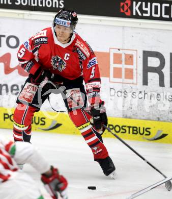 Eishockey Laenderspiel. Oesterreich gegen Weissrussland. Thomas Raffl (Oesterreich). Klagenfurt, am 6.4.2012.
Foto: Kuess

---
pressefotos, pressefotografie, kuess, qs, qspictures, sport, bild, bilder, bilddatenbank