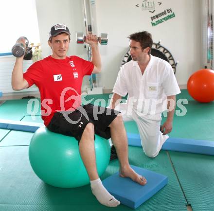 Schi Alpin. Mario Kabon, Matthias Mayer. REHA im Altis. Klagenfurt, am 12.4.2012.
Foto: Kuess
---
pressefotos, pressefotografie, kuess, qs, qspictures, sport, bild, bilder, bilddatenbank