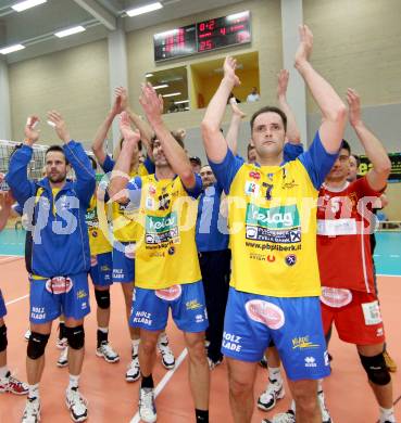 Volleyball. MEVZA. SK Aich/Dob gegen Hypo Tirol Volleyballteam. Jubel (Aich/Dob). Bleiburg, am 12.4.2012.
Foto: Kuess 


---
pressefotos, pressefotografie, kuess, qs, qspictures, sport, bild, bilder, bilddatenbank