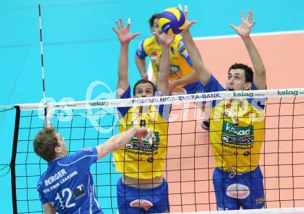 Volleyball. MEVZA. SK Aich/Dob gegen Hypo Tirol Volleyballteam. Rok Satler, Matija Sabljak (Aich/Dob). Bleiburg, am 12.4.2012.
Foto: Kuess 


---
pressefotos, pressefotografie, kuess, qs, qspictures, sport, bild, bilder, bilddatenbank