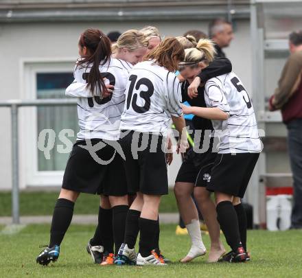 Fussball. OEFB Frauenliga. FC St. Veit Kaernten Frauen gegen ASV Simacek Spratzern. Jubel (St. Veit). Glanegg, am 15.4.2012.
Foto: Kuess
---
pressefotos, pressefotografie, kuess, qs, qspictures, sport, bild, bilder, bilddatenbank