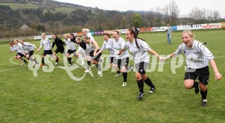 Fussball. OEFB Frauenliga. FC St. Veit Kaernten Frauen gegen ASV Simacek Spratzern. Jubel  (St. Veit). Glanegg, am 15.4.2012.
Foto: Kuess
---
pressefotos, pressefotografie, kuess, qs, qspictures, sport, bild, bilder, bilddatenbank