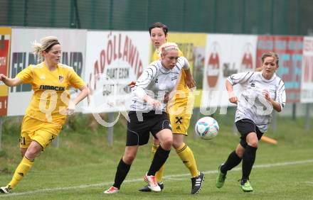 Fussball. OEFB Frauenliga. FC St. Veit Kaernten Frauen gegen ASV Simacek Spratzern. Tatjana Sabitzer, Andrea Partl (St. Veit), Katharina Haiden, Julia Herndler  (Spratzern). Glanegg, am 15.4.2012.
Foto: Kuess
---
pressefotos, pressefotografie, kuess, qs, qspictures, sport, bild, bilder, bilddatenbank