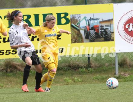 Fussball. OEFB Frauenliga. FC St. Veit Kaernten Frauen gegen ASV Simacek Spratzern. Anna Malle  (St. Veit), Gina Babicky (Spratzern). Glanegg, am 15.4.2012.
Foto: Kuess
---
pressefotos, pressefotografie, kuess, qs, qspictures, sport, bild, bilder, bilddatenbank