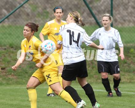 Fussball. OEFB Frauenliga. FC St. Veit Kaernten Frauen gegen ASV Simacek Spratzern. Nicole Gatternig  (St. Veit), Nadine Prohaska (Spratzern). Glanegg, am 15.4.2012.
Foto: Kuess
---
pressefotos, pressefotografie, kuess, qs, qspictures, sport, bild, bilder, bilddatenbank