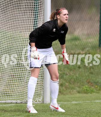 Fussball. OEFB Frauenliga. FC St. Veit Kaernten Frauen gegen ASV Simacek Spratzern. Anna Kristler (St. Veit). Glanegg, am 15.4.2012.
Foto: Kuess
---
pressefotos, pressefotografie, kuess, qs, qspictures, sport, bild, bilder, bilddatenbank