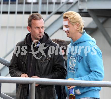 Fussball Regionalliga. VSV gegen DSV Leoben. Dietmar Thuller (Austria KLagenfurt), Johannes Isopp (VSV). Villach, 20.4.2012.
Foto: Kuess
---
pressefotos, pressefotografie, kuess, qs, qspictures, sport, bild, bilder, bilddatenbank