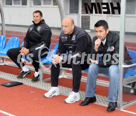 Fussball. Erste Liga.  WAC/St. Andrae gegen FC Lustenau. Tormanntrainer Adi Preschern, Co-Trainer Slobodan Grubor, Trainer Nenad Bjelica (WAC). Wolfsberg, 17.4.2012. 
Foto: Kuess

---
pressefotos, pressefotografie, kuess, qs, qspictures, sport, bild, bilder, bilddatenbank