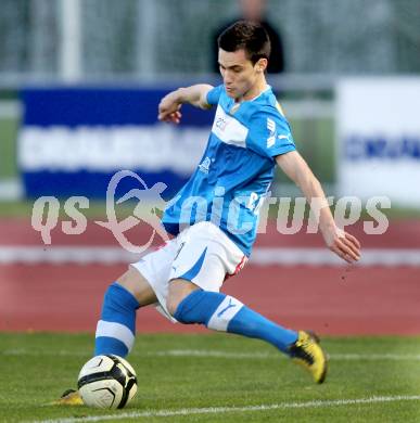 Fussball Regionalliga. VSV gegen DSV Leoben. Denis Curic (VSV). Villach, 20.4.2012.
Foto: Kuess
---
pressefotos, pressefotografie, kuess, qs, qspictures, sport, bild, bilder, bilddatenbank