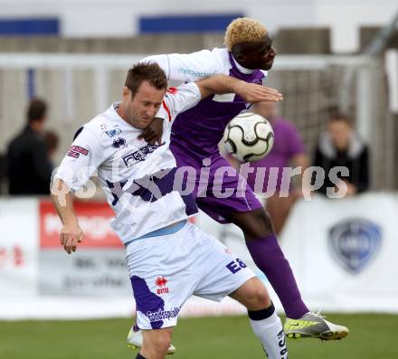 Fussball Regionalliga. SAK gegen SK Austria Klagenfurt. Florian Oberrisser, (SAK), Kevin Bangai (Austria Klagenfurt).  Klagenfurt, 21.4.2012
Foto: Kuess

---
pressefotos, pressefotografie, kuess, qs, qspictures, sport, bild, bilder, bilddatenbank